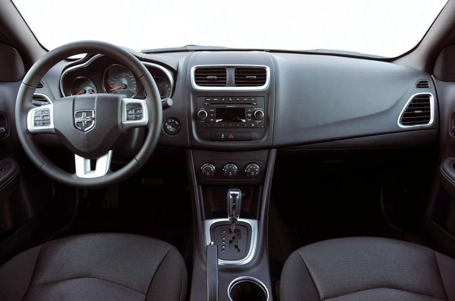  Dodge Avenger 2011 года  (фото 29 из 61)